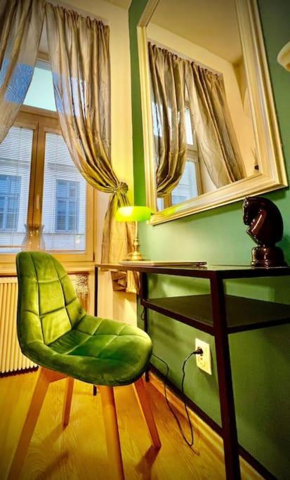 Elegant Apartment In Košice Buitenkant foto