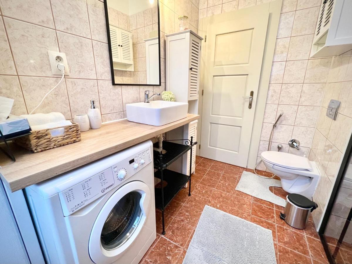 Elegant Apartment In Košice Buitenkant foto